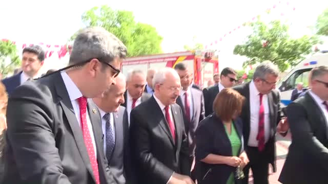 CHP Genel Başkanı Kılıçdaroğlu ve CHP Yalova Milletvekili İnce Salona Geldi
