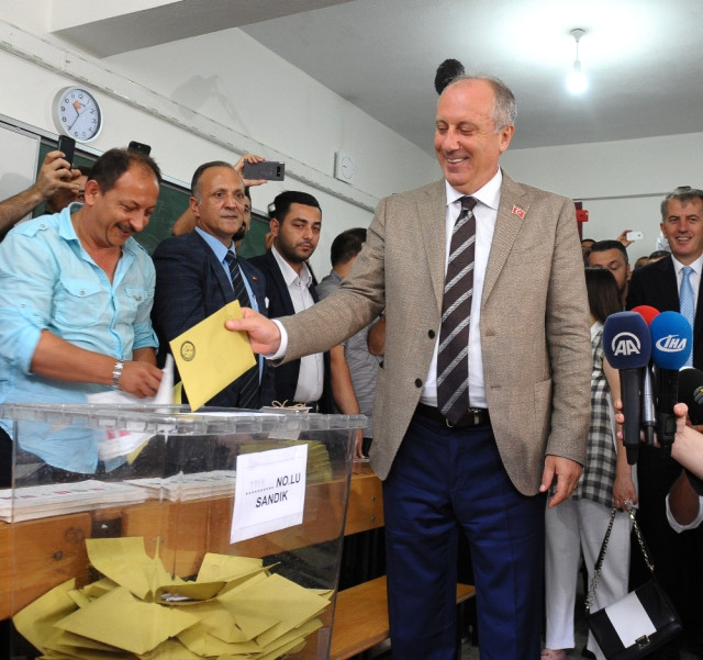Cumhurbaşkanı Adayı Muharrem İnce, Memleketi Yalova’da Oy Kullandı