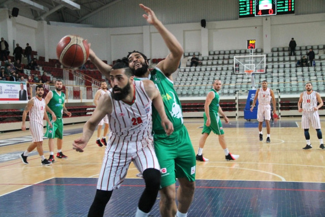 Türkiye Basketbol Ligi: Yalova Belediyespor: 87 – Artvin Belediye: 98