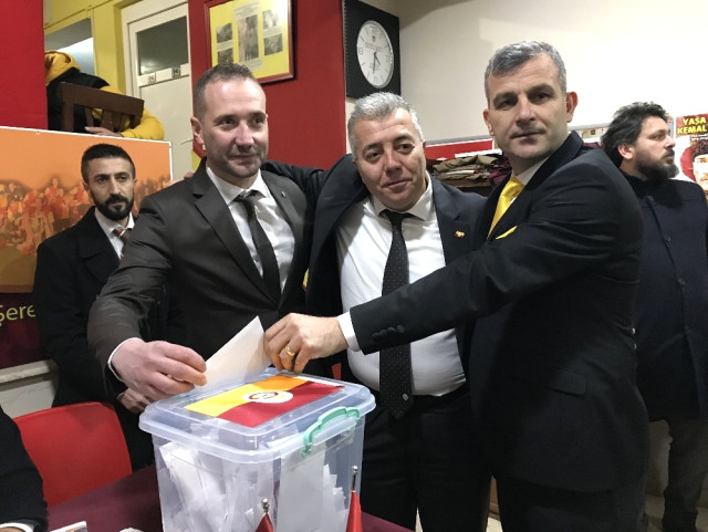 Yalova Galatasaray Taraftarlar Derneği Yeni Başkanını Seçti