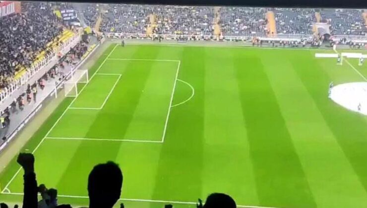 Dinmek bilmiyor! Kadıköy’deki maçta yeniden istifa sesleri