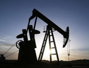 Brent petrol yüzde 4’ten fazla geriledi! Varili 78,91 dolar