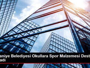 Ümraniye Belediyesi Okullara Spor Materyali Dayanağı Sağladı