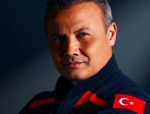 Türkiye’nin birinci uzay yolcusu olacak: Alper Gezeravcı uzay aracı eğitimini tamamladı