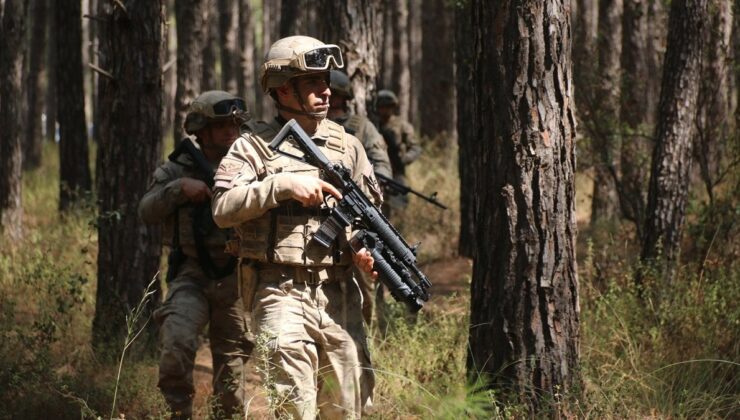 Orman yangınlarına karşı Jandarma Komando Timleri Antalya’da vazifede