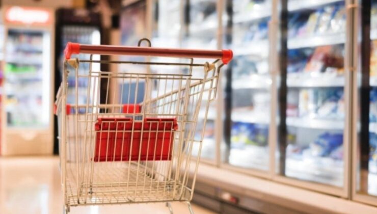 Yayınlanan birinci ankete nazaran, ağustosta enflasyonun aylık yüzde 2,64 artması bekleniyor