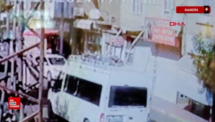 Mardin’de minibüsün tavanında tehlikeli seyahat