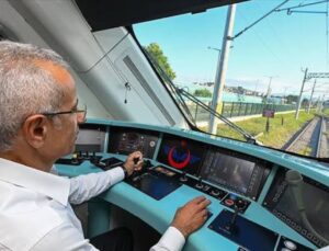 Abdulkadir Uraloğlu: Adapazarı-Gebze bölgesel trenini, 2,5 milyon yolcu kullandı