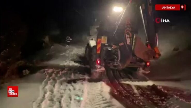 Antalya’da yaşlı bayan, 2 kuzusu ve tavuğuna sarılmış halde bulundu