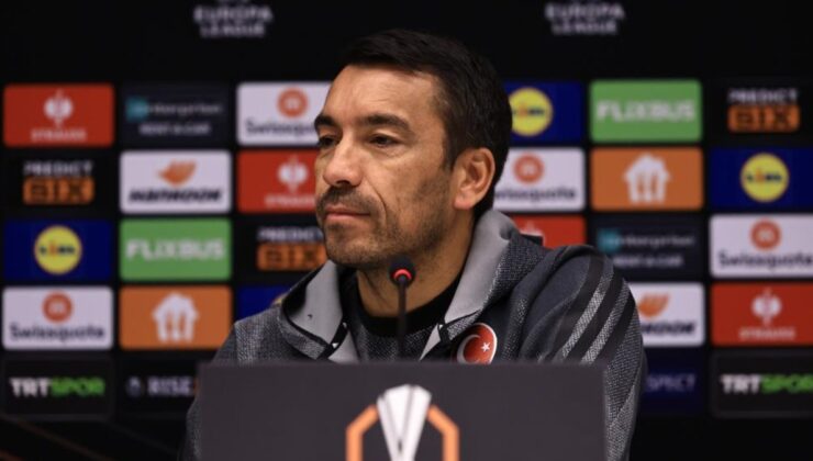 Bronckhorst: Hepimiz için en yeterli ilaç galibiyet