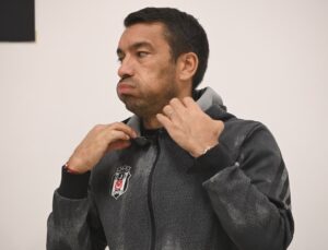 Beşiktaş, Giovanni van Bronckhorst’la vedalaşıyor! Birinci aday aşikâr oldu