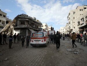 İsrail’in Gazze’ye hücumlarında 8 Filistinli hayatını kaybetti