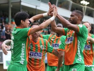 Alanyaspor, Kocaelispor’a 5 attı