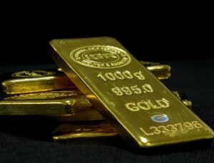 Altının kilogramı 7 milyon 365 bin liraya geriledi