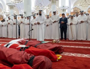 Katar’da düşen uçakta şehit olanlar için cenaze namazı kılındı