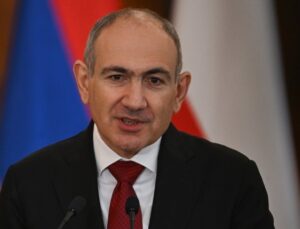 Paşinyan: Türkiye ile çok olumlu bir diyalog yürütüyoruz