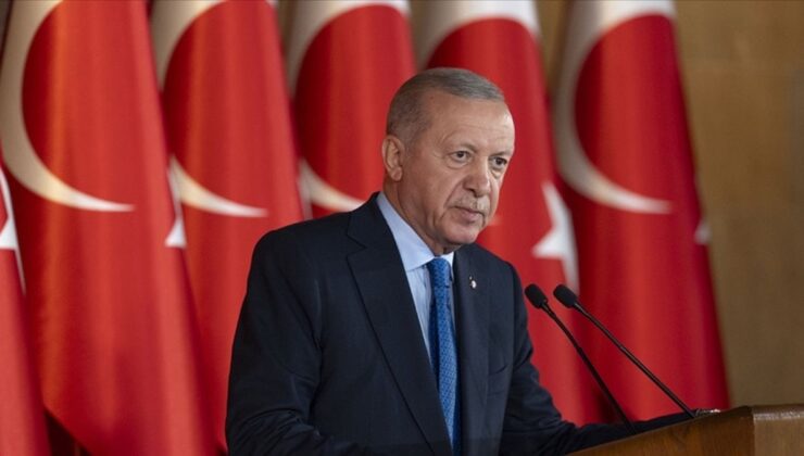 Cumhurbaşkanı Erdoğan, Alparslan Türkeş’i andı