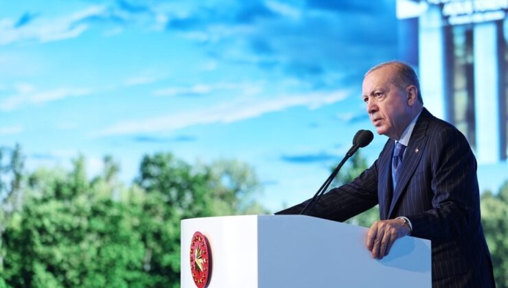 Cumhurbaşkanı Erdoğan, kabine toplantısının akabinde açıklamalarda bulunuyor