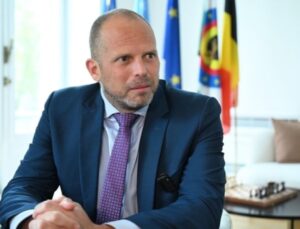 Belçika Savunma Bakanı Francken: NATO’nun Türkiye’ye gereksinimi var