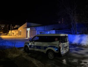 Erzurum’da mahallelinin takviyesiyle 10 sistemsiz göçmen yakalandı