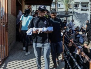 İsrail’in Gazze’ye taarruzlarında 7 Filistinli hayatını kaybetti
